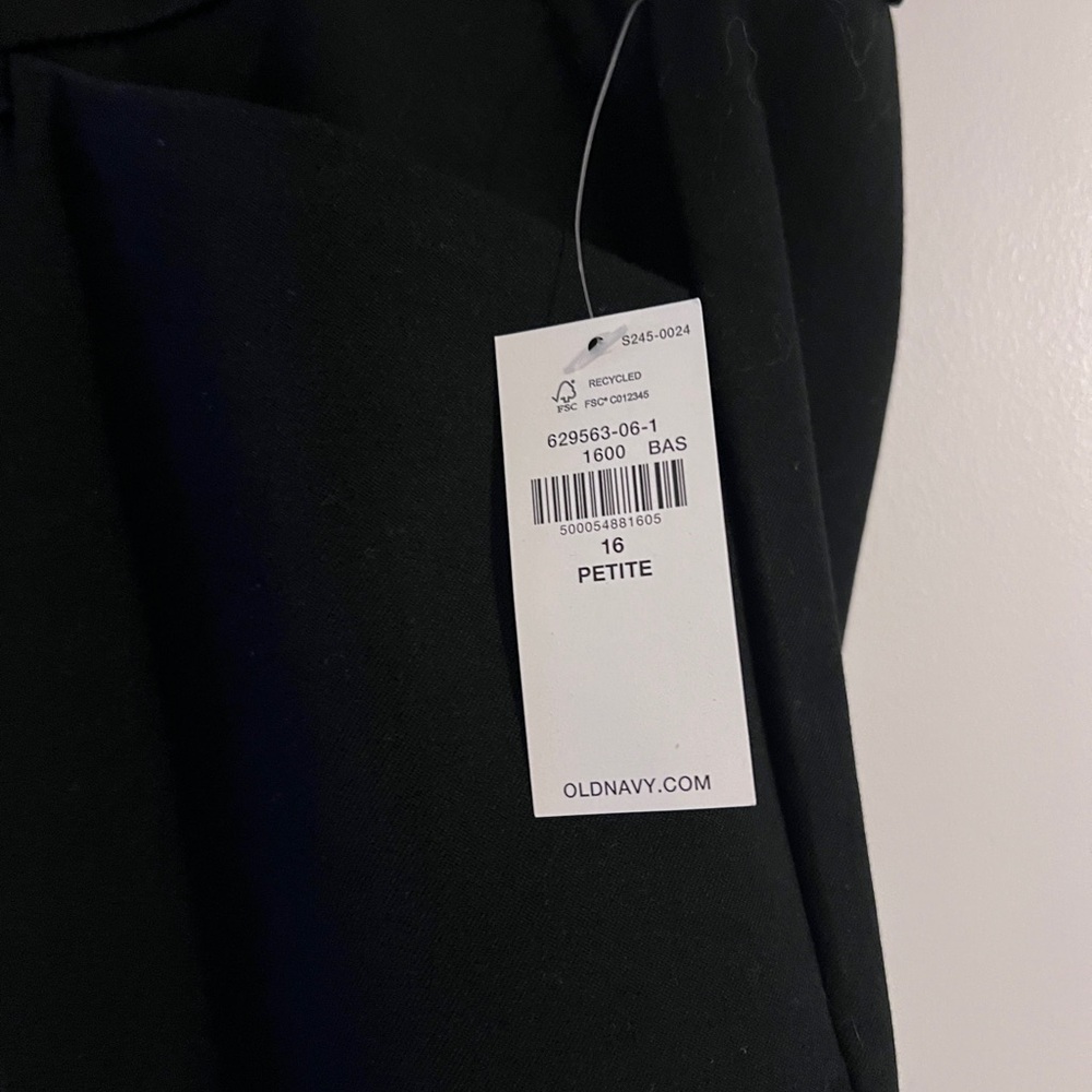 Old Navy Pixie Pants NWT - Picture 3 of 4